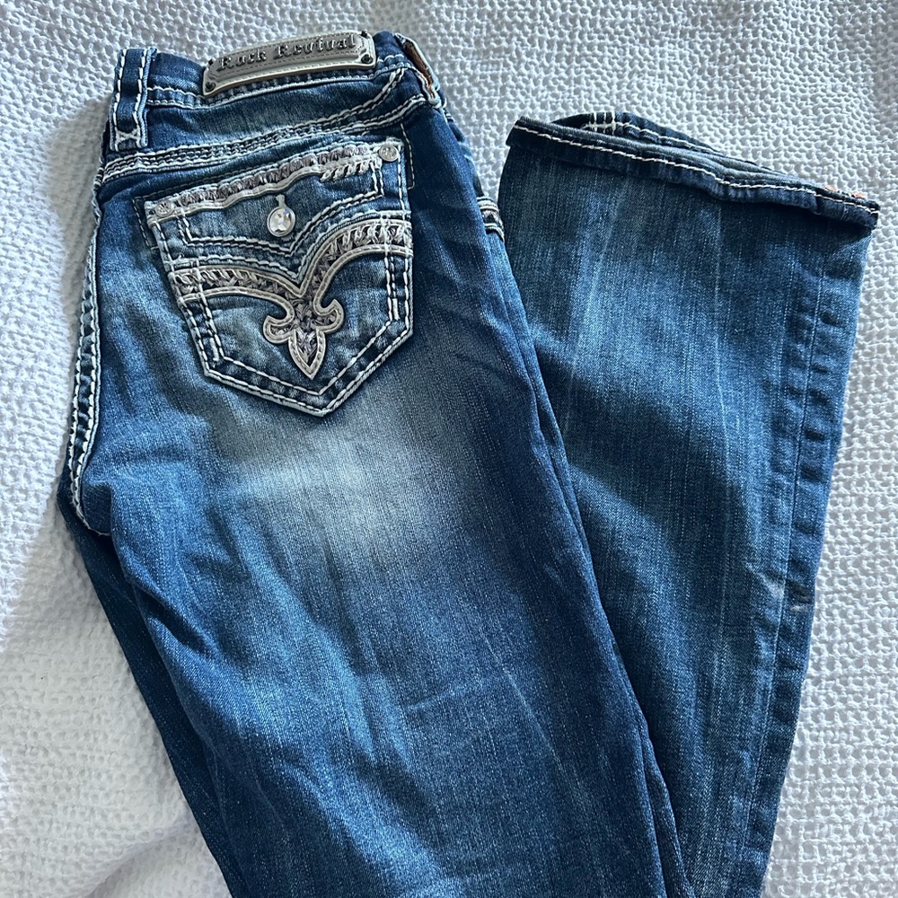 Women’s rock revival jeans 28
